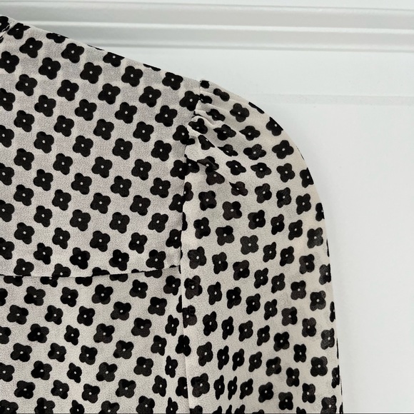 LOFT | Floral Blouse - Picture 4 of 5